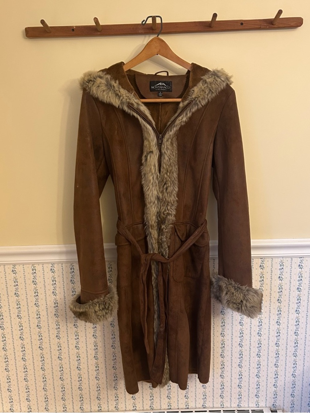Montanaco Faux-Fur Trim Jacket